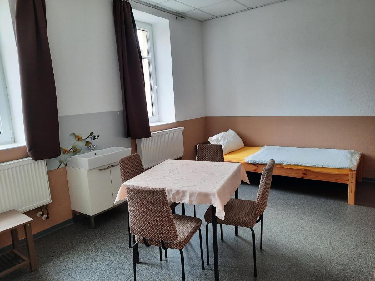 FeWo Finsterwalde Hostel Buitenkant foto